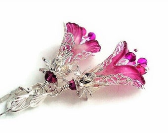 Boucles d’oreilles orchidées roses peintes à la main, boucles d’oreilles longues en filigrane d’argent, cadeau de bijoux botaniques victoriens, boucle d’oreille scintillante Fuchsia pour femmes