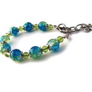 Boucles d'oreilles bracelet en verre craquelé bleu vert, boucles d'oreilles longues en cristal, bijoux modernes décontractés, boucles d'oreilles pendantes, bracelet croisé image 3
