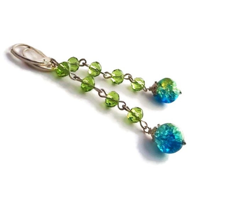 Boucles d'oreilles bracelet en verre craquelé bleu vert, boucles d'oreilles longues en cristal, bijoux modernes décontractés, boucles d'oreilles pendantes, bracelet croisé image 9