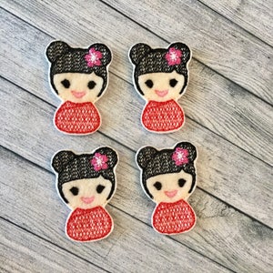 4 Japanese kokeshi doll version 1 felties 2&quot;
