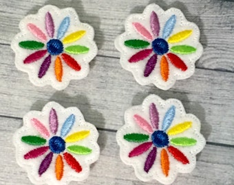 4 daisy felties