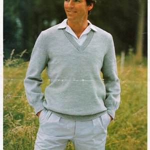 vintage mens sweater knitting pattern pdf mens jumper classic v neck 34-44&quot; 4ply fingering / DK light worsted 8ply pdf Instant Download