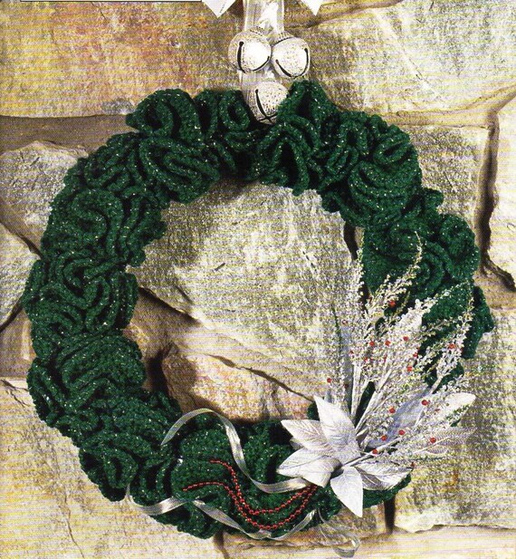 Crochet Christmas holly wreath crochet pattern pdf xmas wreath