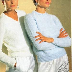 vintage womens classic sweater KNITTING PATTERN pdf ladies jumper v neck round neck 30-44&quot; DK light worsted 8ply pdf instant download