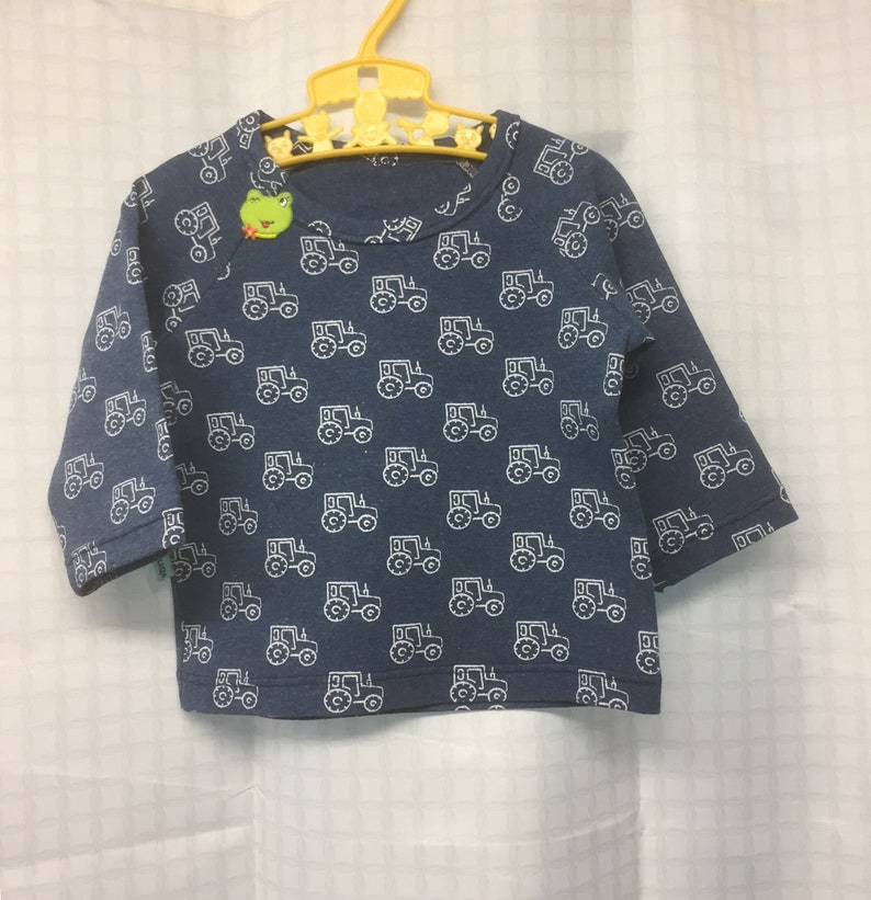top with tractors Sweater t-shirt size 4-6 months