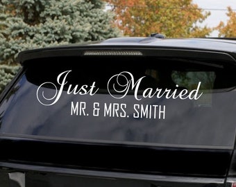 JUST MARRIED personalized window sticker. Custom Just Married decal with Name. Just Married window sign.