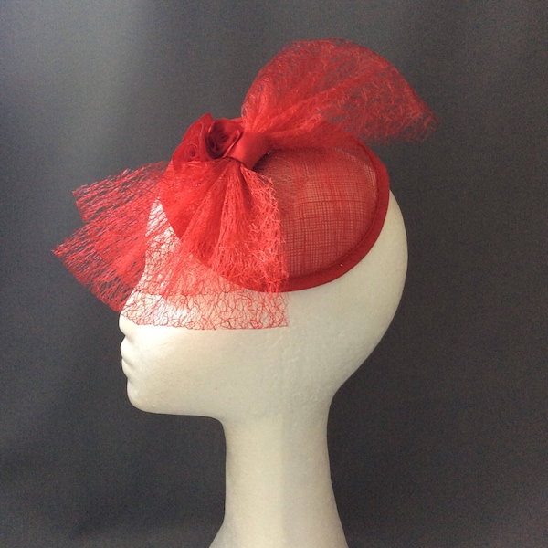 Red fascinator with oversized bow, wedding guest headpiece, mother of the bride fascinator, races headpiece, tea party hairpiece
