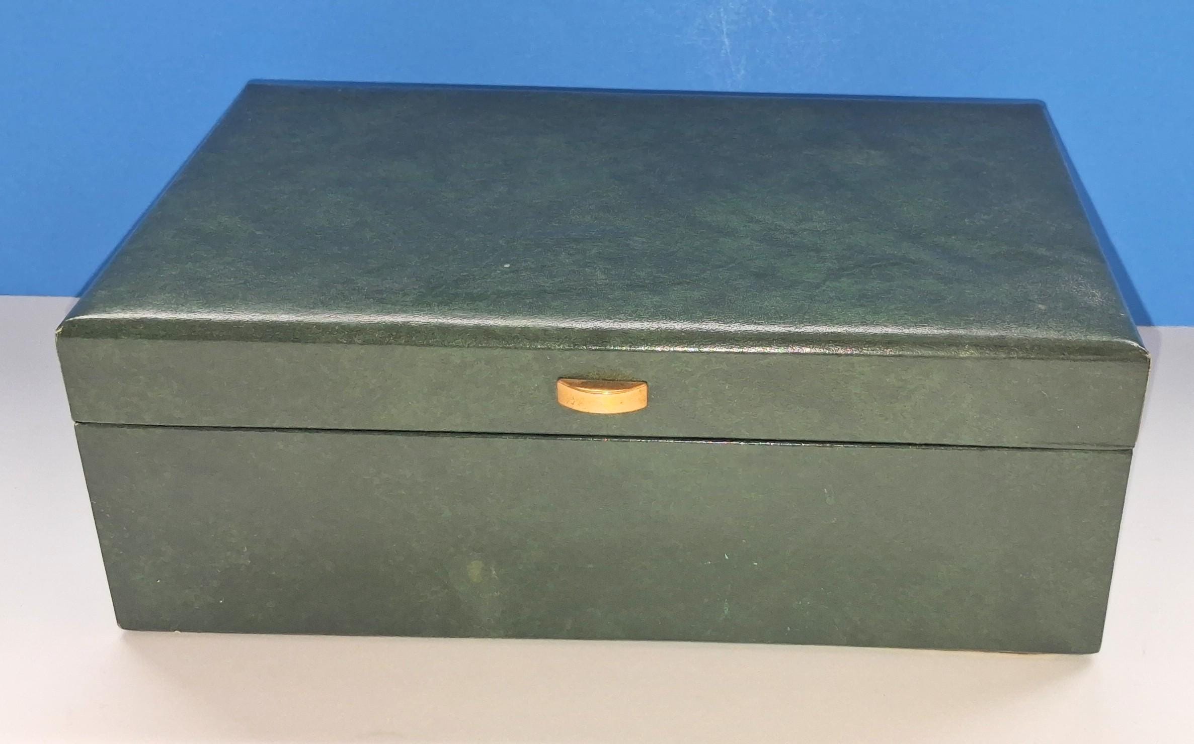Vintage Lady Buxton Jewelry Box: Mid-century Gold Velvet Interior