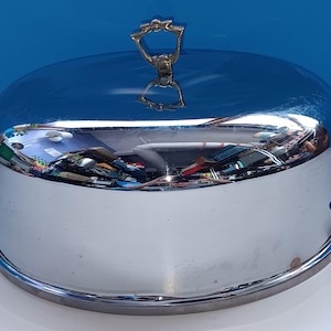 Assiette à gâteau chromée avec couvercle du milieu du siècle : plat de service vintage