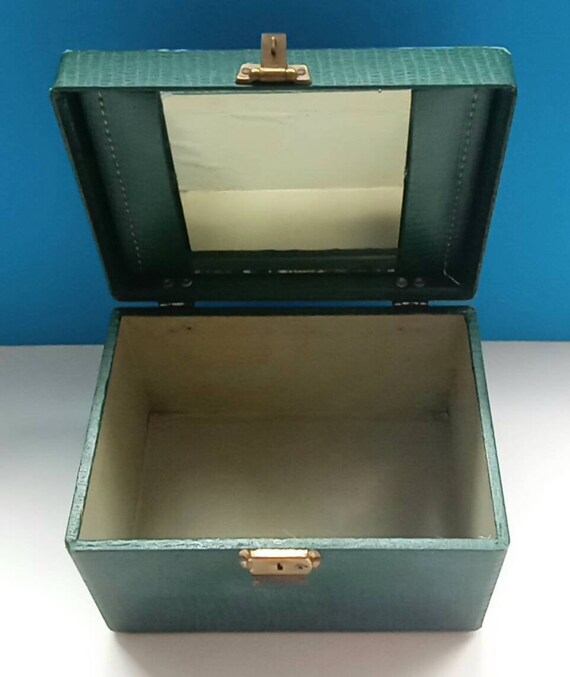 Mid Century JC Higgins Faux Leather Train Case With M… Gem