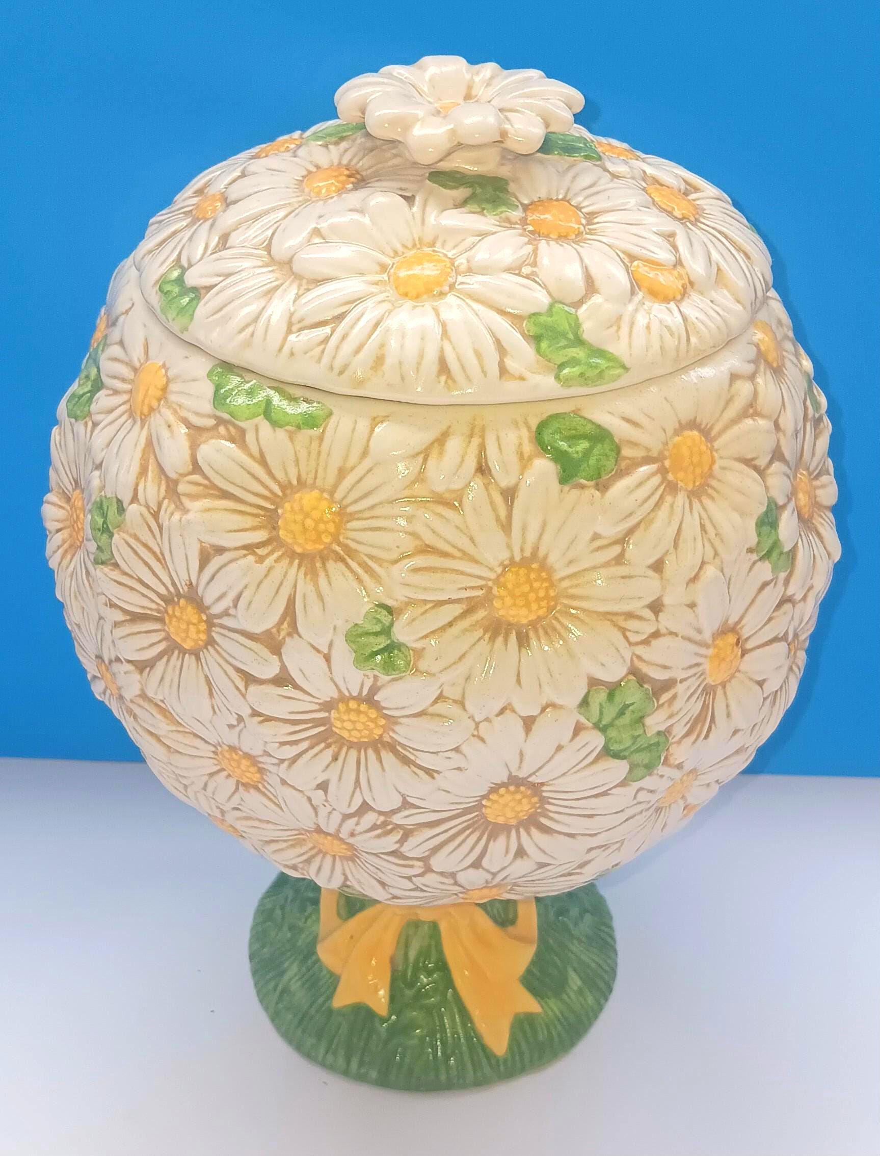 Mid Century Ceramic Poppytrail Metlox Vernon Sculptural Daisy