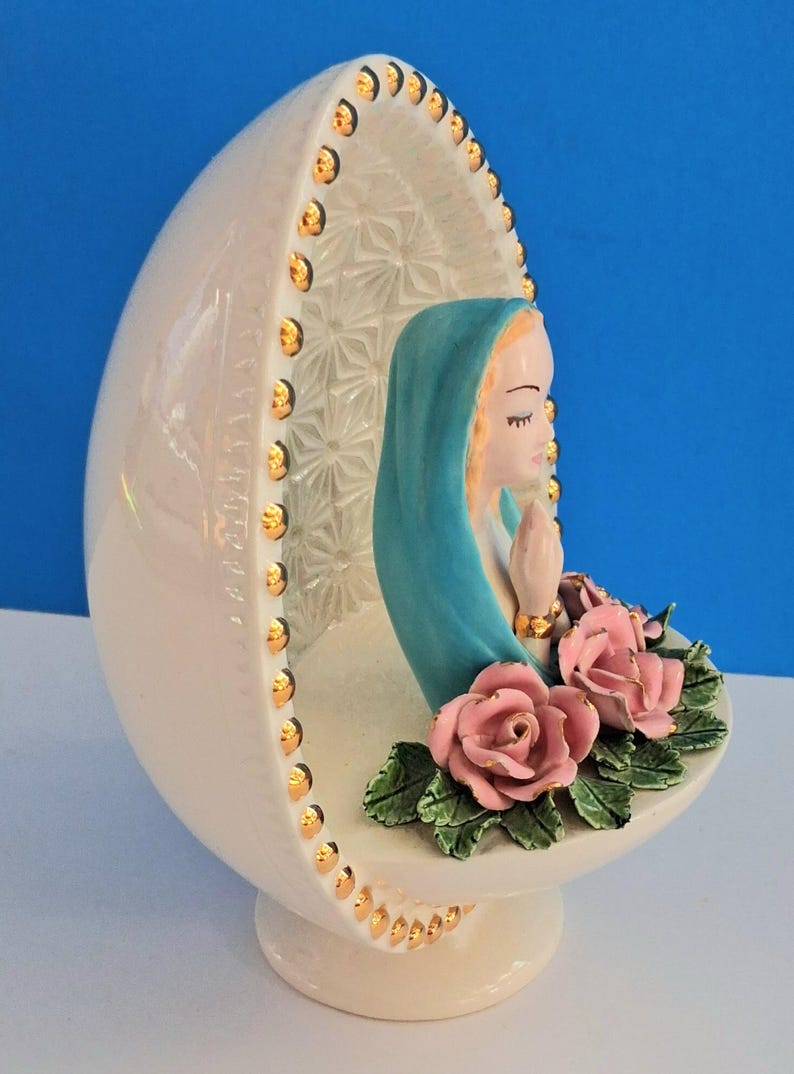 Santuario di preghiera vintage in porcellana della Vergine Maria, santuario a forma di uovo in ceramica della Madonna immagine 8