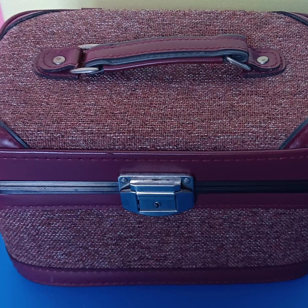 Vintage Tweed/Faux Leather Train Case/Makeup Case, Retro Train Case With Mirror/Divided Tray/Cosmetics Pouch.