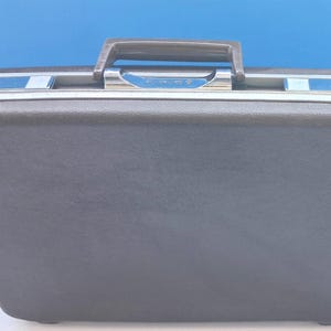 Vintage Black Hard Shell Samsonite Aktentasche, Retro Slim Aktentasche von Samsonite.