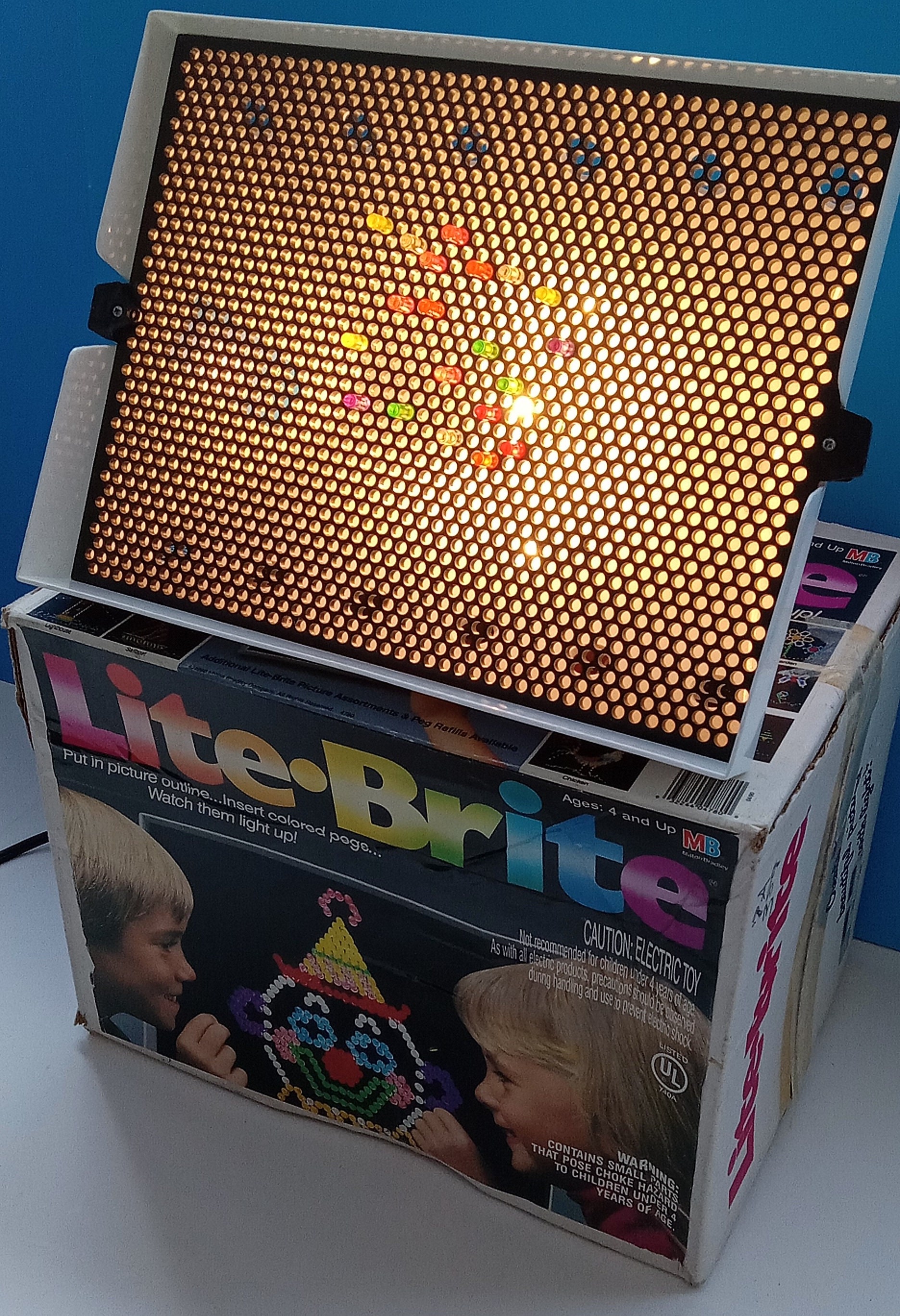 Vintage LITE-BRITE Hasbro 1978 Model 5455 Light Box, Pegs Sheets NO Box for  Sale in Spokane, WA - OfferUp