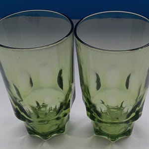 Vintage 1970er Jahre Grünes Glas Trinkgläser - Retro Bar Set