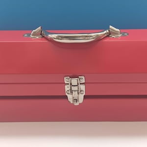 Voyager Red Steel Toolbox With Removable Tray, Steel Toolbox.