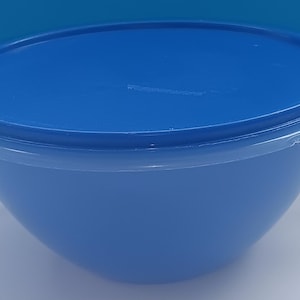 Vintage Tupperware Blue Wondelier Mixing Bowl, Vintage Collectible Tupperware Bowl 236-8.