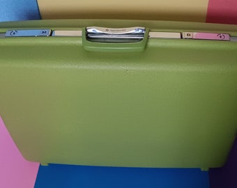 Large Vintage Samsonite Saturn 2 Hard Shell Suitcase, Mid Century Luggage, Vintage Lime Green Samsonite Saturn 2 Luggage, Retro Travel.