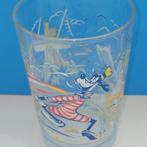 One Vintage McDonald's 100 Years Of Magic Drink Glass Goofy, Vintage 1990s Disney Goofy Character Glass Fourteen Ounces.