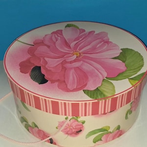 Vintage 2001 Blumen Hutschachtel von Tri Coastal Design, runde Blumen Hutschachtel Vintage.