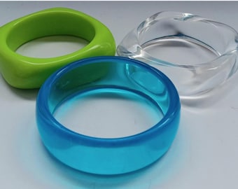 Set Of Three Vintage Lucite Bracelets, Lucite Bracelets Set Of Three Retro Colors.