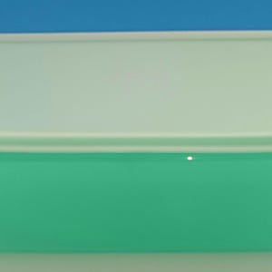 Pojemnik Tupperware Jadeite Green na chrupiące seler, pojemnik na pieczywo i warzywa, nr 782-8.