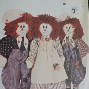 Raggedy Ann & Raggedy Andy Americana Rag Dolls 22 Inch Tall Doll UNCUT Butterick 3056 Dolls Hickory Stick Co. Craft Dolls Sewing Pattern