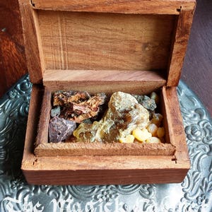 7 Sacred Resins Incense Mix in a wooden box, Use to purify your space lifting the energy, Natural Spiritual, Witchcraft and Magick Supplies