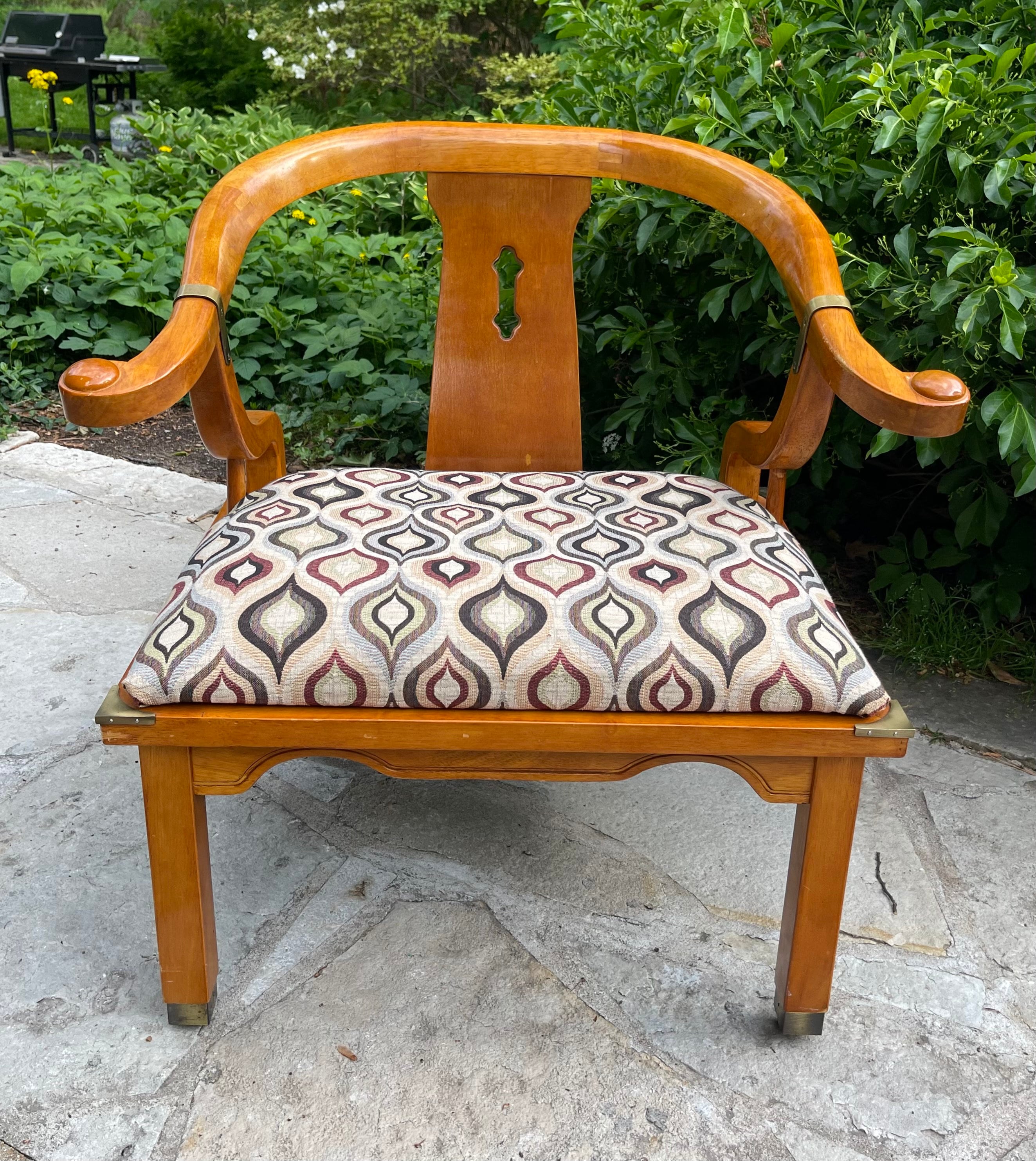1960s James Mont Style Asian Chinoiserie Ming Horseshoe Chair by