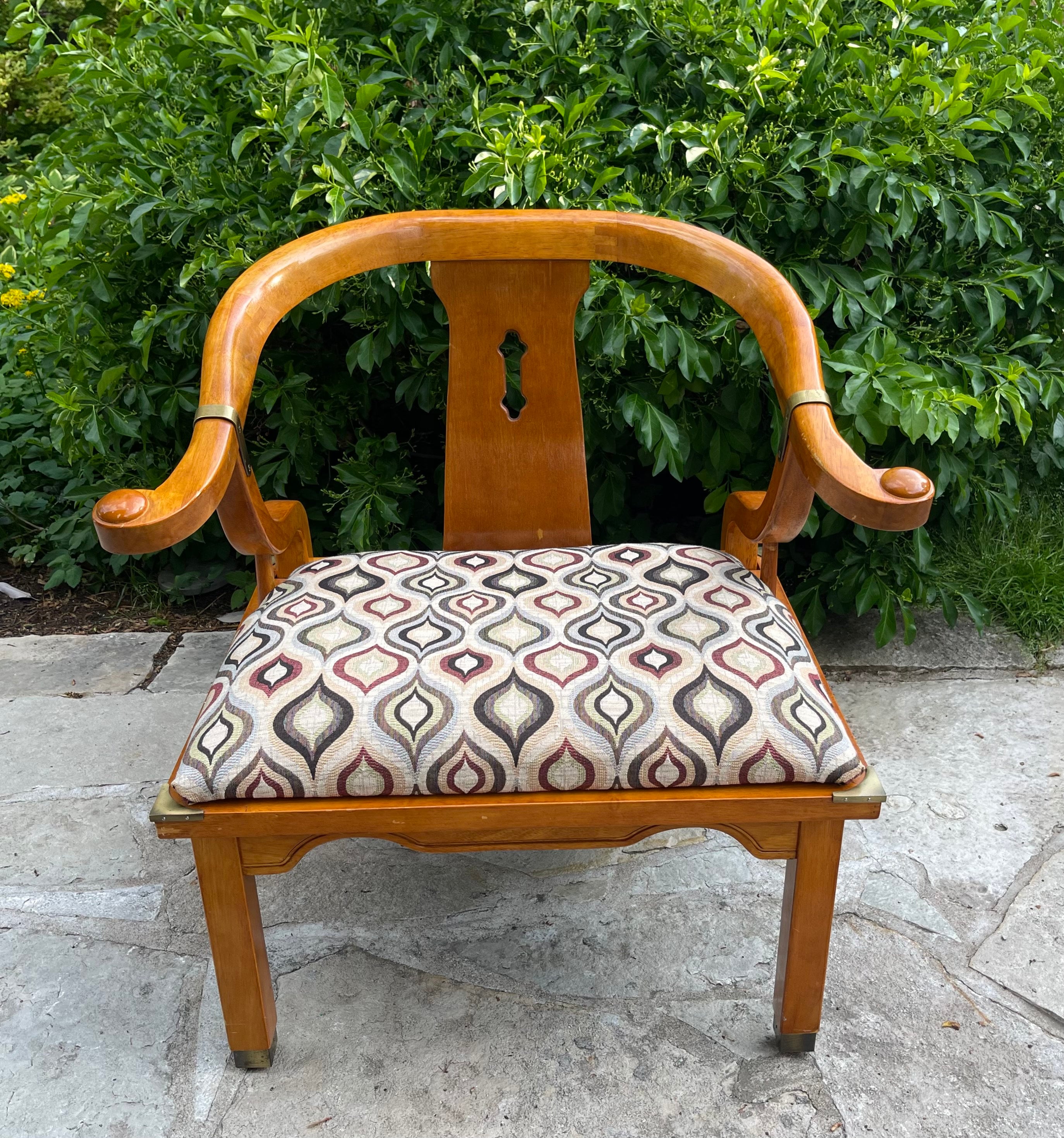 1960s James Mont Style Asian Chinoiserie Ming Horseshoe