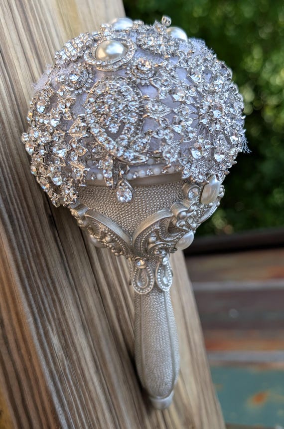 Elegant Crystal Brooch Bouquet, Pearl Silver Handle  display picture 1