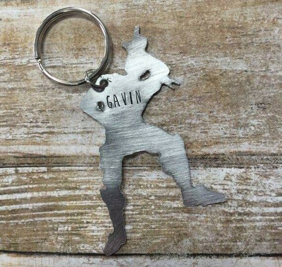 image 0 - free fortnite keychain