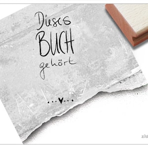 Ex Libris Stempel Dieses Buch gehört...mit Herz - Buchstempel, Geschenk für Kinder, Kita und Schule, Einschulung, Geburtstag, Bibliothek