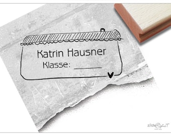 Individueller Schulstempel mit Haus - Namensstempel personalisiert mit Name und Klasse, Holzstempel, Geschenk für Kinder, Einschulung