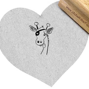 Stempel GIRAFFE mit AUGENKLAPPE - Motivstempel, Bildstempel, Karten, Basteln, Geschenk für Kinder, Geburtstag, Einschulung, Schule und Kita
