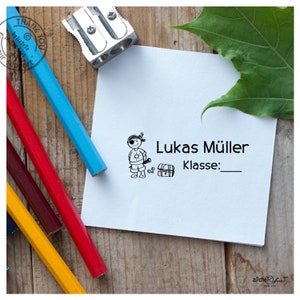 Individueller Schulstempel PIRAT Kinderstempel personalisiert mit Namen und Klasse, Holzstempel o. Automatikstempel, Geschenk Einschulung Bild 3