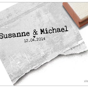 Stempel Namen mit Datum und Herz - Hochzeitsstempel personalisiert - Individueller Namensstempel, Datumsstempel, Liebe, Hochzeit, Tischdeko