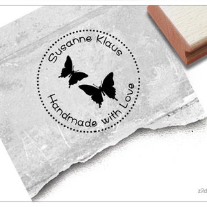 Individueller Namensstempel Schmetterlinge als Poststempel - Holzstempel, personalisiert mit Namen und Wunschtext, Geschenk zum Geburtstag