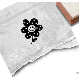 Stempel Blume Berta - Süßer Motivstempel mit Blümchen - Kinderstempel für Kita, Kinderzimmer und Schule, Basteln, Deko, Geschenk für Kinder