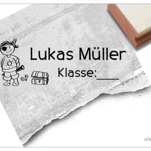 Individueller Schulstempel PIRAT Kinderstempel personalisiert mit Namen und Klasse, Holzstempel o. Automatikstempel, Geschenk Einschulung Bild 1