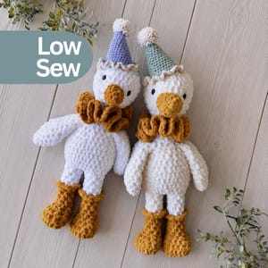 Modèle d'oie au crochet, facile à coudre, modèle amigurumi d'oie rigolote, oie de fête, téléchargement PDF, modèle d'oie facile pour débutants, animal en peluche au crochet