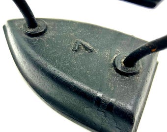 Vintage / Antik Schwarzes Gusseisen Nummer 7 aus Gusseisen mit verziertem Griff