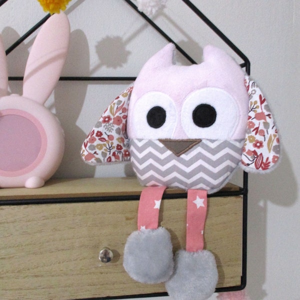 Doudou hibou, peluche hibou, tissu coton minky polaire, fait-main, hauteur 24 cm, idée cadeau personnalisable