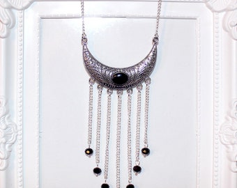 Collier long vintage/flapper/Gatsby en métal argenté avec pendants en perles de cristal en émail noir