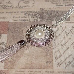 Vintage/flapper/Gatsby/1920's Long pearl, diamante, silver necklace & tassel imagem 4