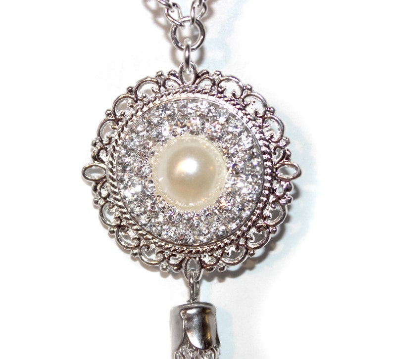 Vintage/flapper/Gatsby/1920's Long pearl, diamante, silver necklace & tassel image 3