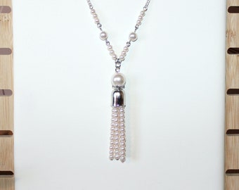Flapper/1920's long silver necklace with faux pearl beaded tassel pendant