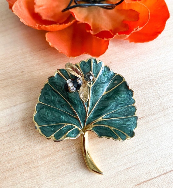 Broche « abeille » – Noblesse & Royautés