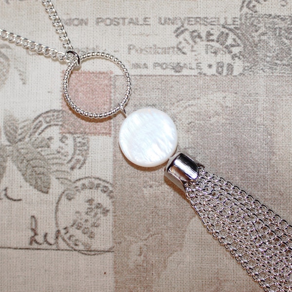 Flapper/Gatsby/1920's long silver necklace with round shell pendant & tassel